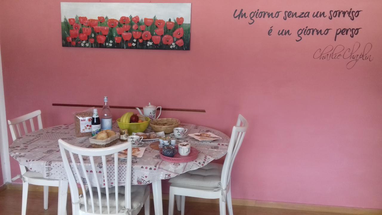 Da Rosemarie Acomodação com café da manhã Levico Terme Exterior foto